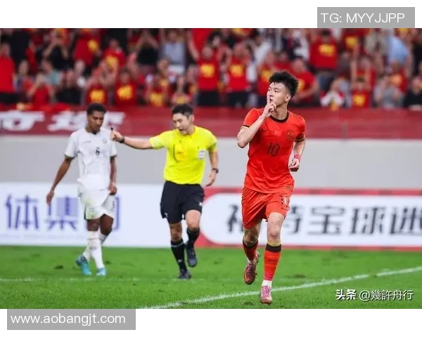 足球明星涉嫌间谍罪引发热议球场背后的秘密与阴影探讨